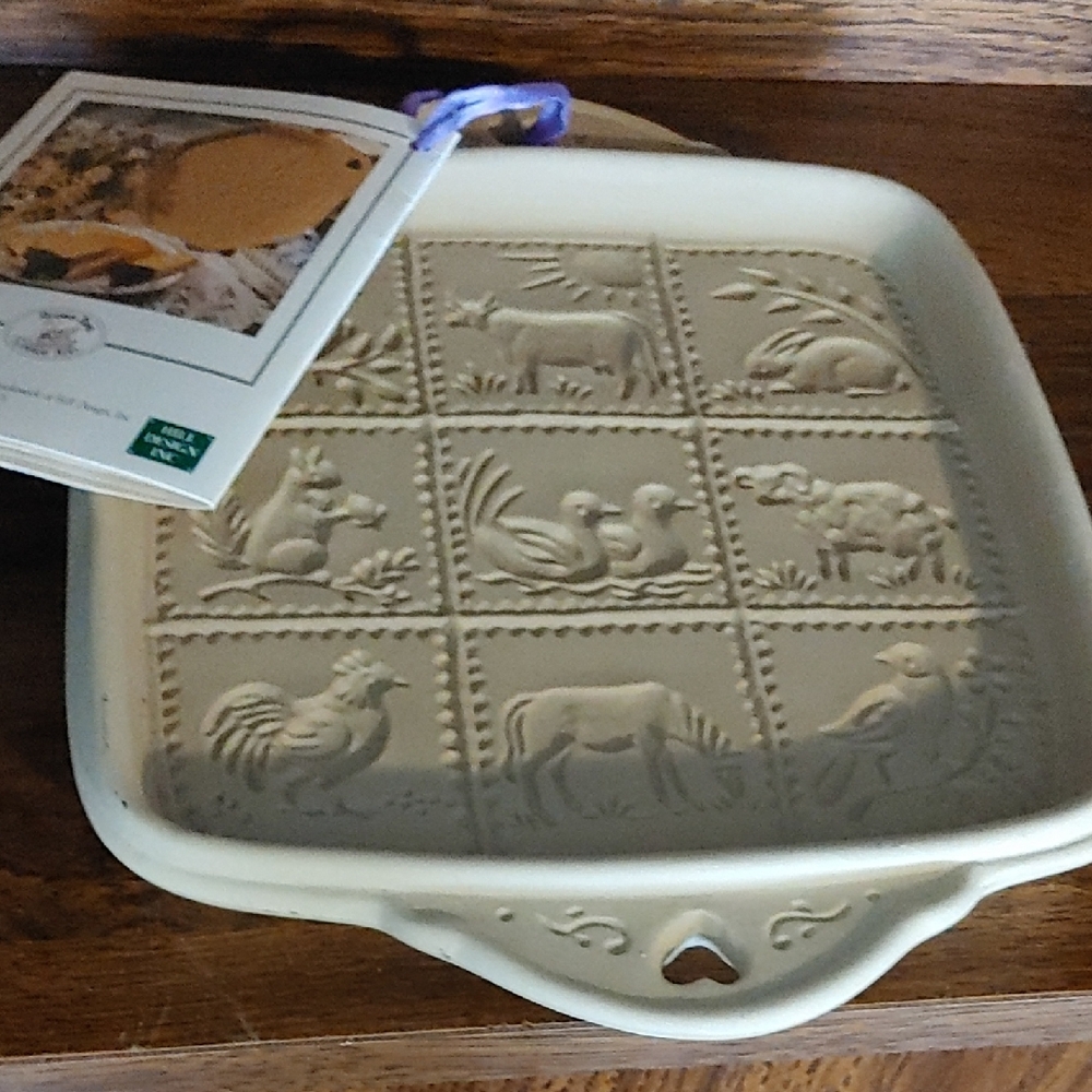 Cream Stoneware Shortbread Mold Farm Animal Design